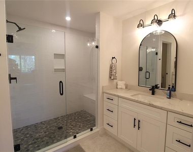 280 Hidden Bay Drive - Photo Thumbnail 11