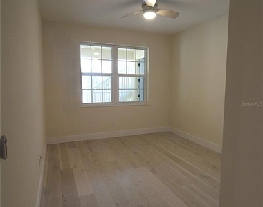 280 Hidden Bay Drive - Photo Thumbnail 12