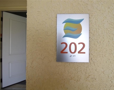 280 Hidden Bay Drive - Photo Thumbnail 1