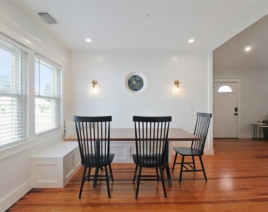 2321 18th Avenue W - Photo Thumbnail 12