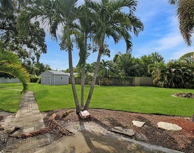 2321 18th Avenue W - Photo Thumbnail 31