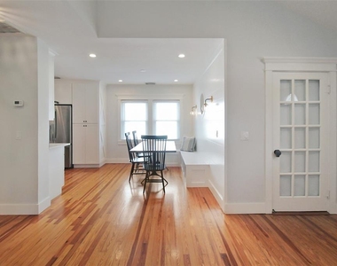 2321 18th Avenue W - Photo Thumbnail 10