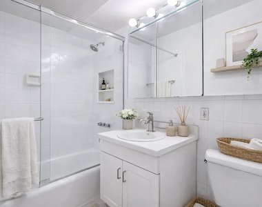 East 39th Street, New York, NY 10016 - Photo Thumbnail 1