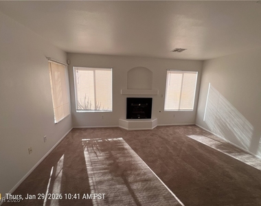 920 Twinkling Sky Avenue - Photo Thumbnail 3
