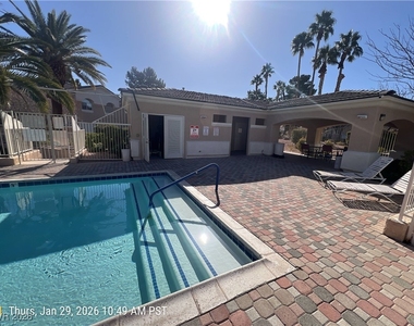 920 Twinkling Sky Avenue - Photo Thumbnail 15