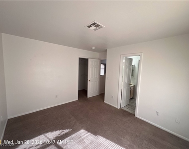 920 Twinkling Sky Avenue - Photo Thumbnail 14