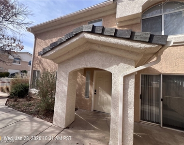 920 Twinkling Sky Avenue - Photo Thumbnail 1