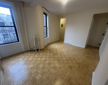  West 187th Street - Photo Thumbnail 1