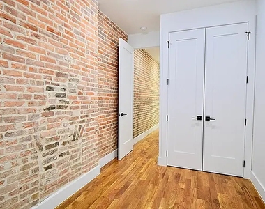 588 Quincy Street - Photo Thumbnail 5