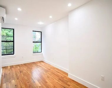 588 Quincy Street - Photo Thumbnail 3