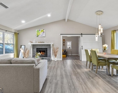 494 Plainville Drive Sw - Photo Thumbnail 8