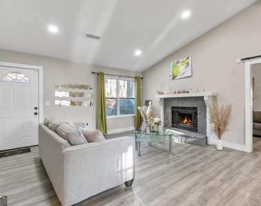 494 Plainville Drive Sw - Photo Thumbnail 3