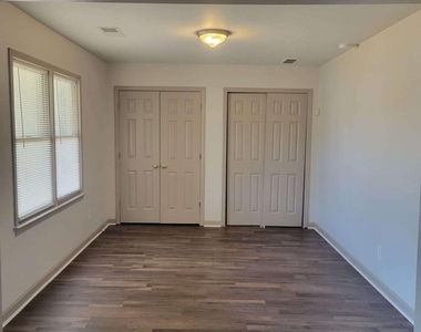 1063 Pleasant Hill Road - Photo Thumbnail 8
