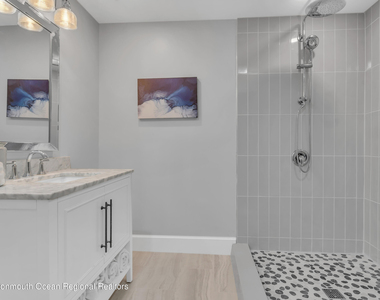21 Pearce Avenue - Photo Thumbnail 16
