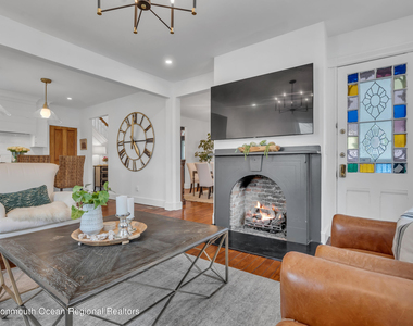 21 Pearce Avenue - Photo Thumbnail 7