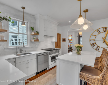 21 Pearce Avenue - Photo Thumbnail 11