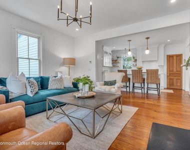 21 Pearce Avenue - Photo Thumbnail 6