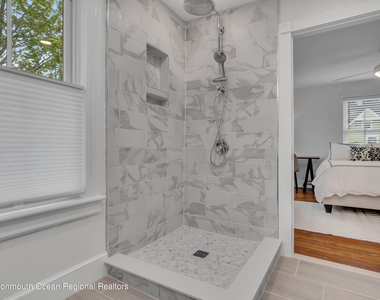 21 Pearce Avenue - Photo Thumbnail 20