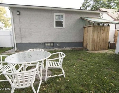 507 15th Avenue - Photo Thumbnail 9