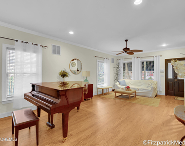331 Richmond Avenue - Photo Thumbnail 5
