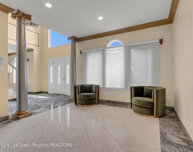 7 Mackenzie Road - Photo Thumbnail 7