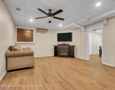 7 Mackenzie Road - Photo Thumbnail 32