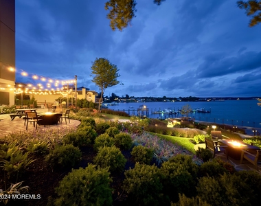 122 Bodman Place - Photo Thumbnail 4