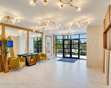 122 Bodman Place - Photo Thumbnail 7