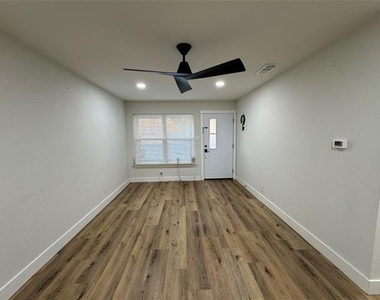 413 Sw 14th Street - Photo Thumbnail 2