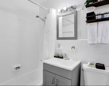820 Ne 16th Avenue - Photo Thumbnail 4