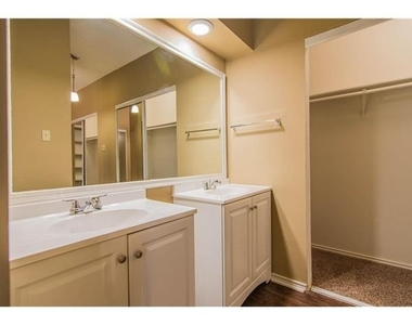 1080 W Hills Terrace - Photo Thumbnail 8