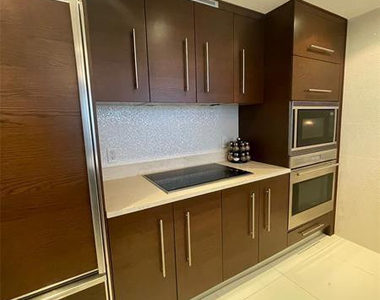 465 Brickell Avenue - Photo Thumbnail 5