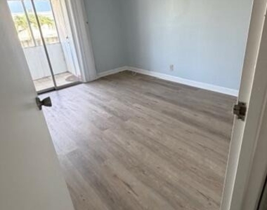 276 Monaco F - Photo Thumbnail 7