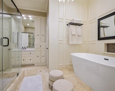 2004 Crown Knoll Lane - Photo Thumbnail 21