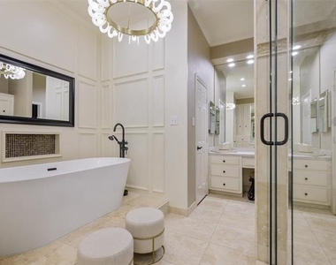 2004 Crown Knoll Lane - Photo Thumbnail 20