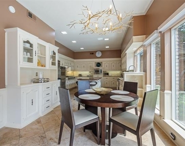2004 Crown Knoll Lane - Photo Thumbnail 14