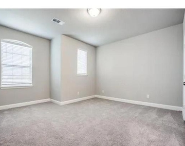 4146 Perch Drive - Photo Thumbnail 14