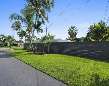 100 Ne 22nd Street - Photo Thumbnail 2