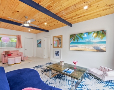 100 Ne 22nd Street - Photo Thumbnail 23