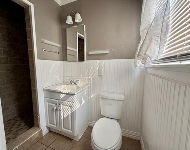 3259 S University Drive - Photo Thumbnail 10