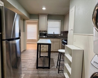 3259 S University Drive - Photo Thumbnail 3