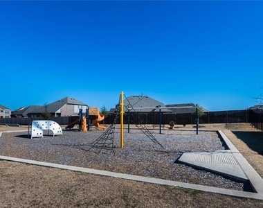 2028 Deya Drive - Photo Thumbnail 24