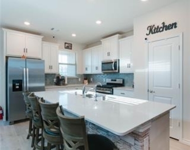 2028 Deya Drive - Photo Thumbnail 4