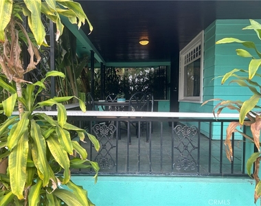 4727 Oakwood Avenue - Photo Thumbnail 35