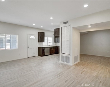 23780 Hemlock Avenue - Photo Thumbnail 5