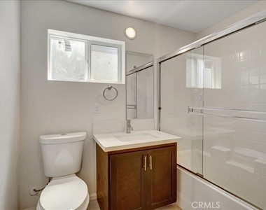 23780 Hemlock Avenue - Photo Thumbnail 8