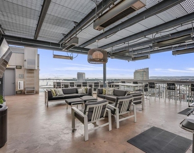 321 10th Avenue - Photo Thumbnail 27