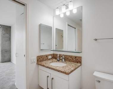 321 10th Avenue - Photo Thumbnail 24