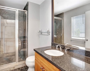 6396 Weidlake Drive - Photo Thumbnail 16