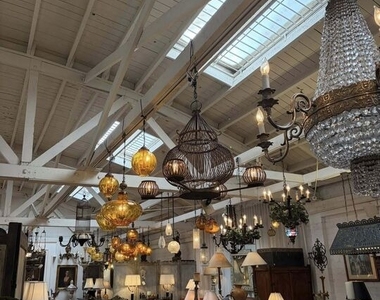 2252 W Washington Boulevard - Photo Thumbnail 11